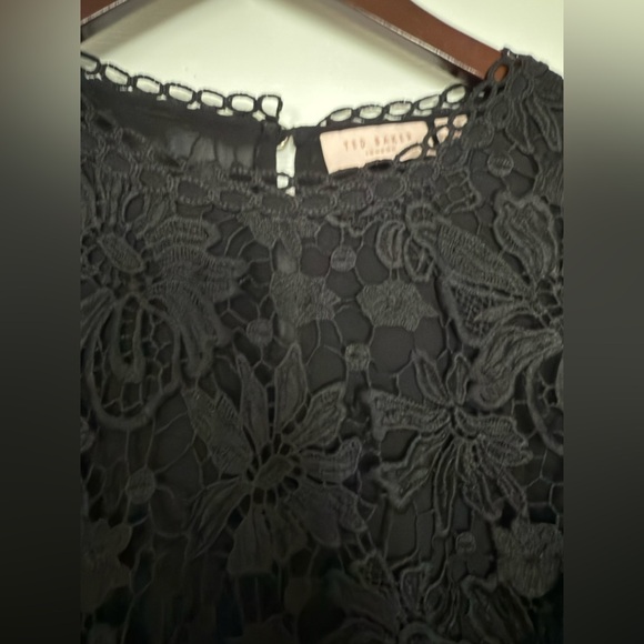 Ted Baker Zania Ruffle mixed Lace Top Ted size 3, US 8 - Picture 6 of 8